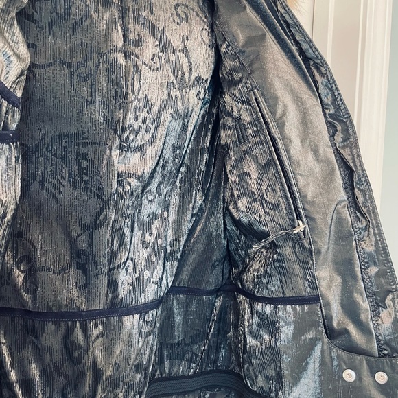 Fur-hooded ski & snow jacket from A Diamond in the Snow, size 4 - Picture 12 of 16